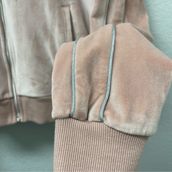 GUESS Y2K Pink Velour Zip Up Rhinestone Sweater with Hoodie💎 size Large - Picture 4 of 5